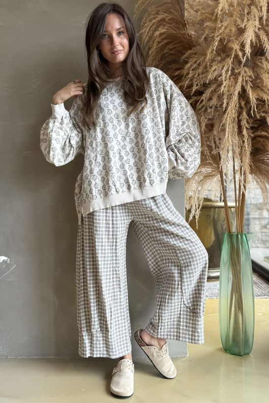 Annie Gingham Quirky 7/8 Pant Mocha